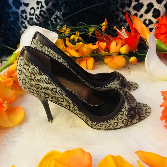 Guess 4β Heels - Picture 2 of 6